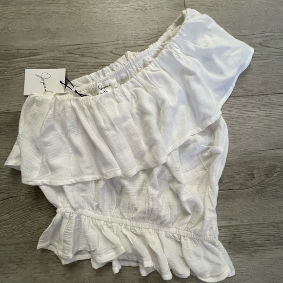 White Asymmetrical Ruffled Blouse - Picture 1 of 4